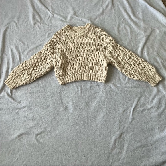 Universal Thread Cropped Sweater - Picture 2 of 7